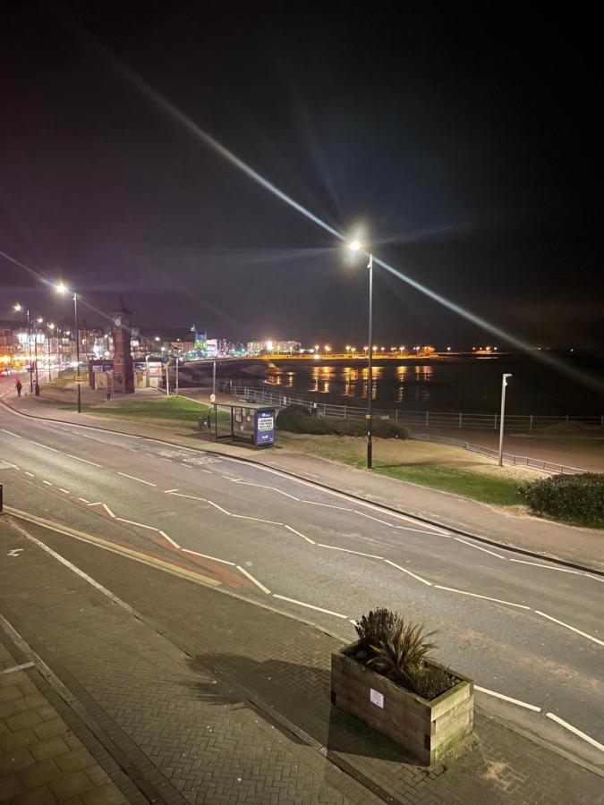 The Croston Balcony Apartment- Morecambe Central Promenade, Beach Front And Sea Views Buitenkant foto