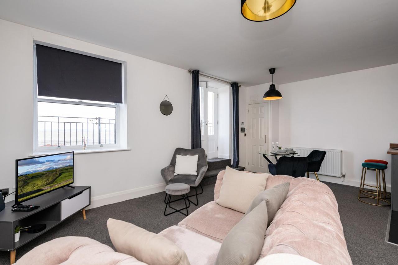 The Croston Balcony Apartment- Morecambe Central Promenade, Beach Front And Sea Views Buitenkant foto