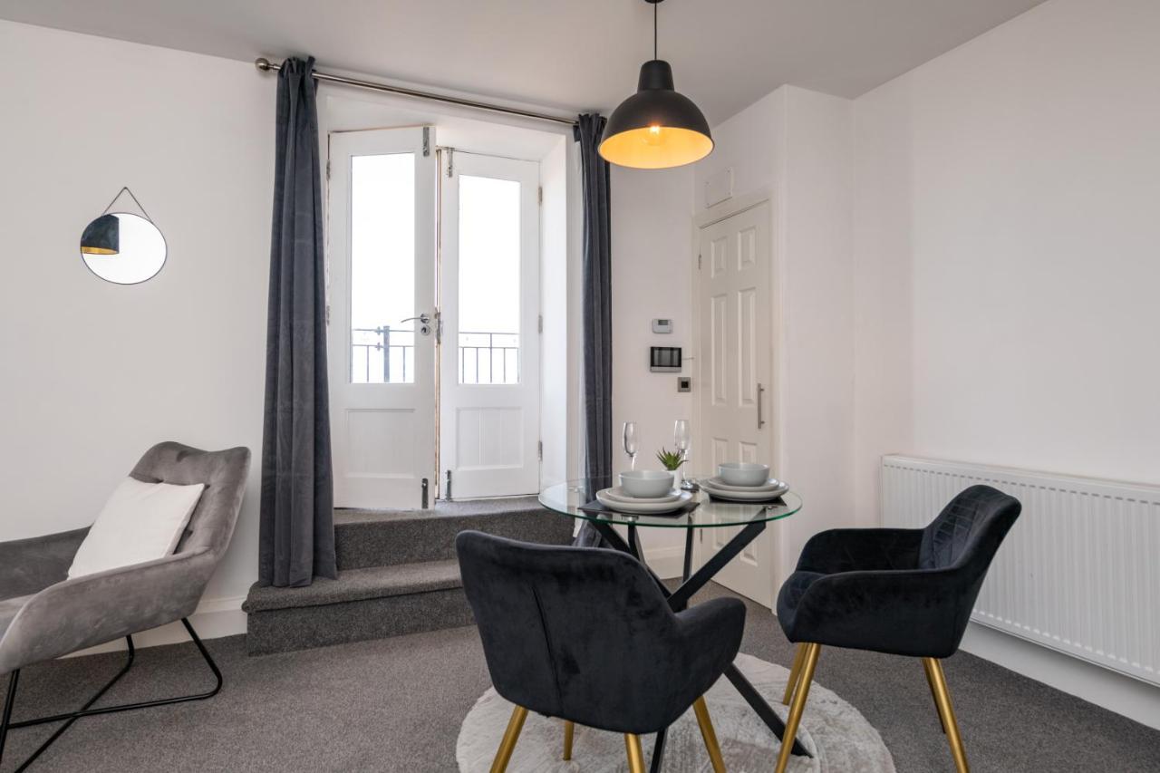 The Croston Balcony Apartment- Morecambe Central Promenade, Beach Front And Sea Views Buitenkant foto