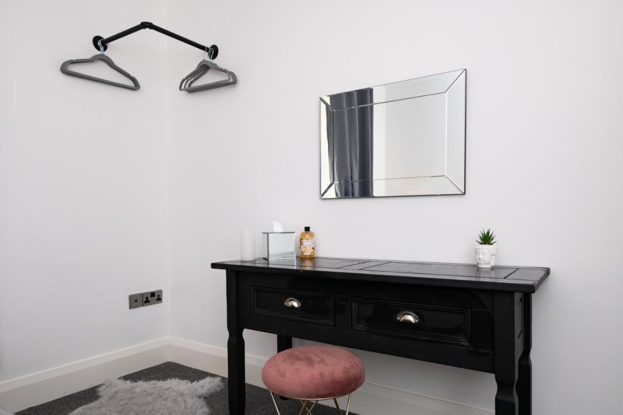 The Croston Balcony Apartment- Morecambe Central Promenade, Beach Front And Sea Views Buitenkant foto